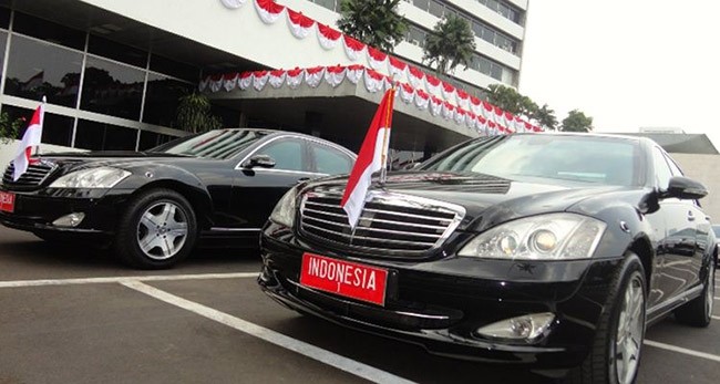 Xe sang chong dan Mercedes-Benz cua Bo Ngoai giao da ve VN-Hinh-6